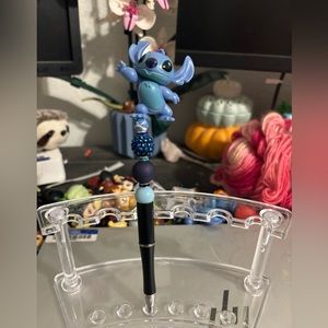 Stitch beaded pen